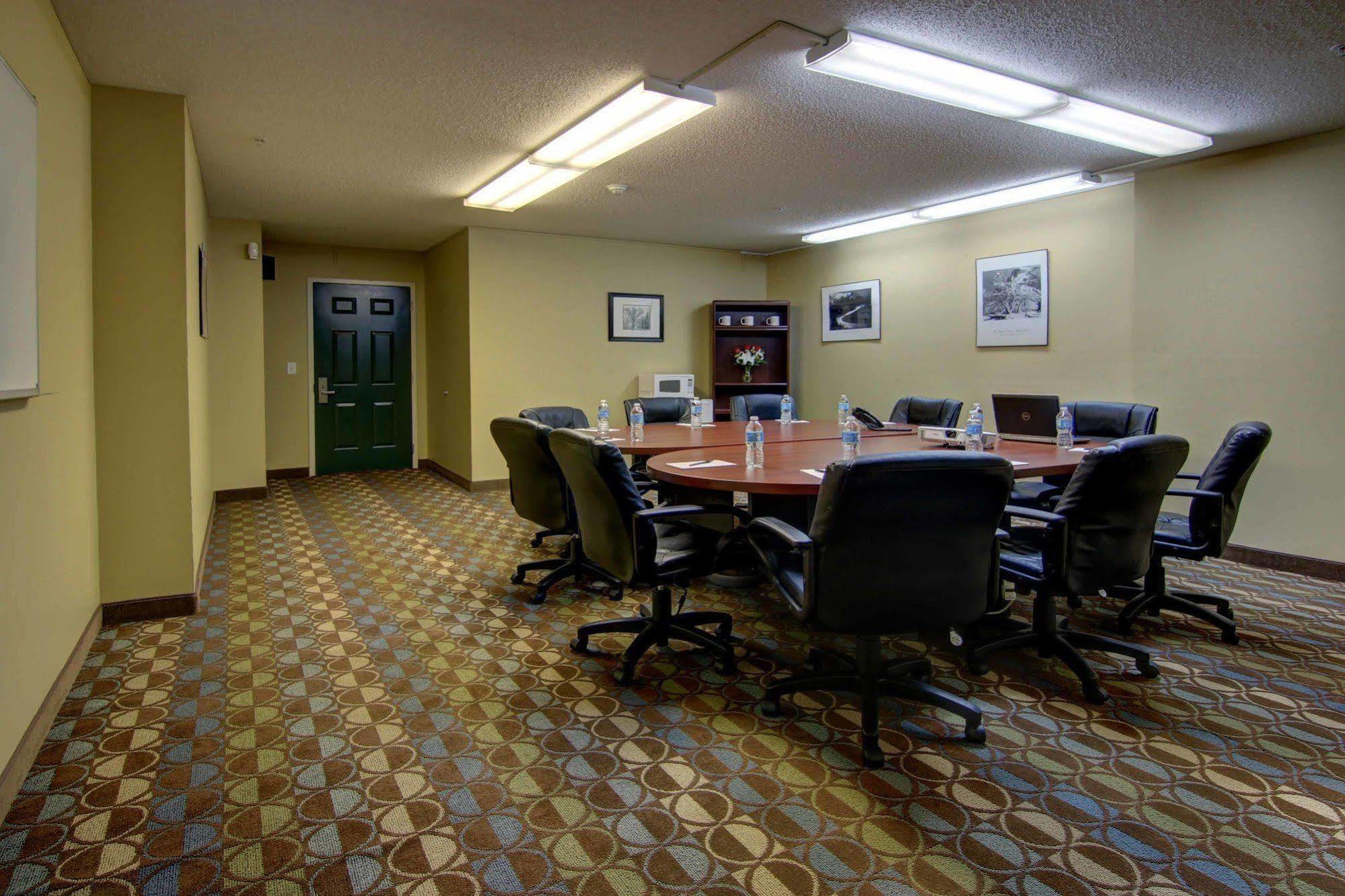 Intown Suites Extended Stay Marietta Ga - Roswell Rd Εξωτερικό φωτογραφία
